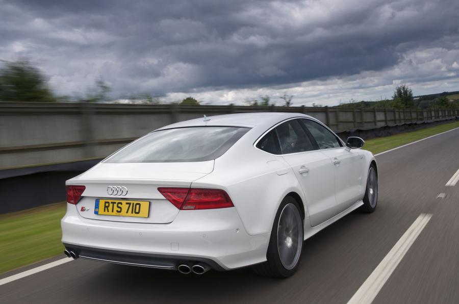  Audi S7 Sportback 2012 года  (UK) (фото 11 из 17)